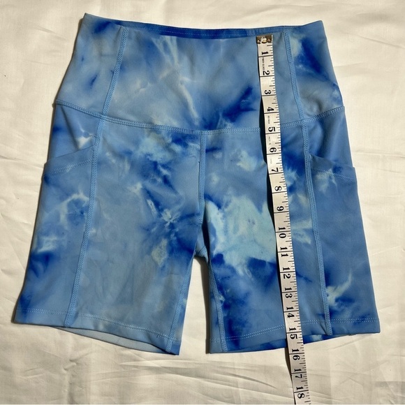 ZELLA Women's Blue Spray Dye Print Live In Pull-On Biker Shorts, Small - Picture 5 of 8